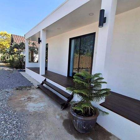 Homlomchomsuan หอมลมชมสวน Apartment Ban Mai  Bagian luar foto