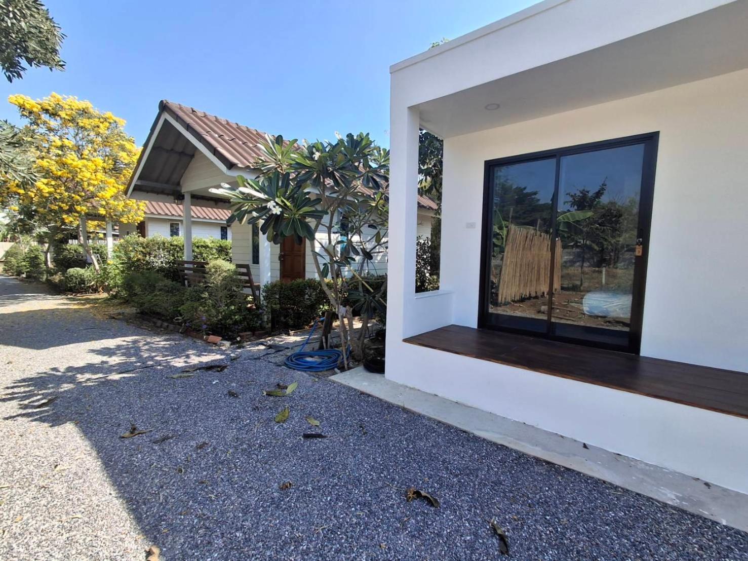 Homlomchomsuan หอมลมชมสวน Apartment Ban Mai  Bagian luar foto
